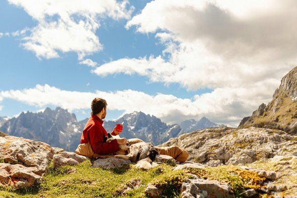 Survivre en pleine nature : les bases du bivouac en tente